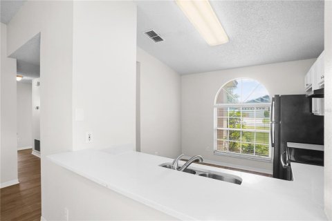 Villa ou maison à vendre à Kissimmee, Floride: 3 chambres, 117.24 m2 № 2284368 - photo 15