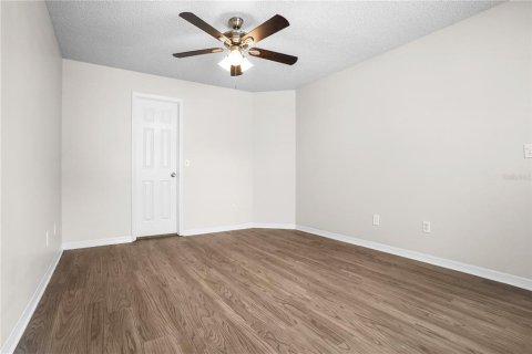 Villa ou maison à vendre à Kissimmee, Floride: 3 chambres, 117.24 m2 № 2284368 - photo 19