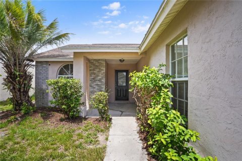 Villa ou maison à vendre à Kissimmee, Floride: 3 chambres, 117.24 m2 № 2284368 - photo 8