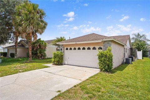 Villa ou maison à vendre à Kissimmee, Floride: 3 chambres, 117.24 m2 № 2284368 - photo 4