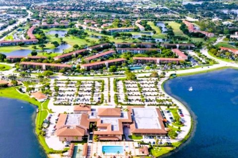 Copropriété à vendre à Pembroke Pines, Floride: 2 chambres, 111.11 m2 № 2085920 - photo 28