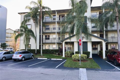 Condo à Pembroke Pines, Floride, 2 chambres  № 2085920