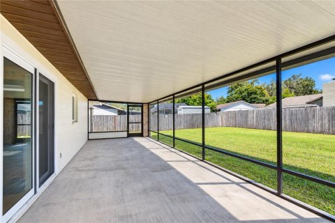Villa ou maison à vendre à Seffner, Floride: 2 chambres, 104.52 m2 № 2430396 - photo 13