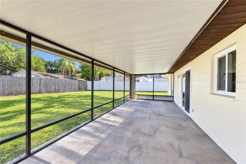 Villa ou maison à vendre à Seffner, Floride: 2 chambres, 104.52 m2 № 2430396 - photo 12