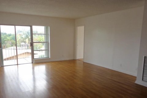 Condominio en venta en Miami Beach, Florida, 2 dormitorios, 100.61 m2 № 1731180 - foto 8