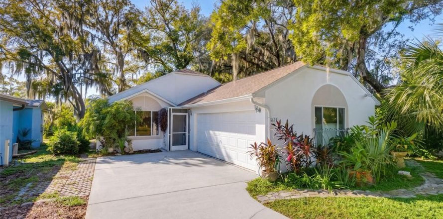 Casa en New Port Richey, Florida 2 dormitorios, 162.39 m2 № 2387584