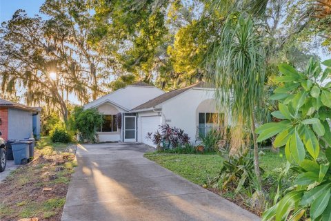 Casa en venta en New Port Richey, Florida, 2 dormitorios, 162.39 m2 № 2387584 - foto 2