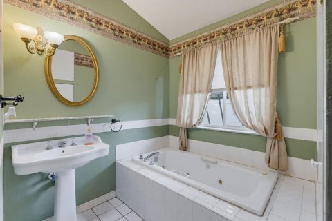 Casa en venta en New Port Richey, Florida, 2 dormitorios, 162.39 m2 № 2387584 - foto 29
