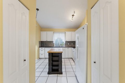 Casa en venta en New Port Richey, Florida, 2 dormitorios, 162.39 m2 № 2387584 - foto 10