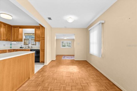 House in Bradenton, Florida 2 bedrooms, 99.78 sq.m. № 1886085 - photo 6