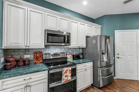 Villa ou maison à vendre à Lakeland, Floride: 4 chambres, 214.98 m2 № 2416245 - photo 19