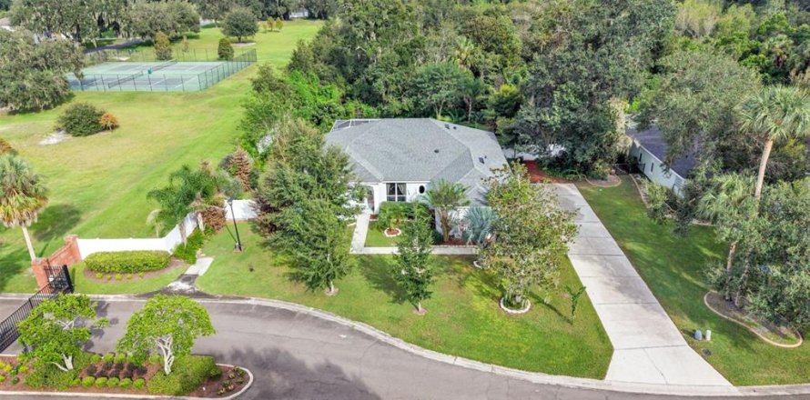Villa ou maison à Lakeland, Floride 4 chambres, 214.98 m2 № 2416245