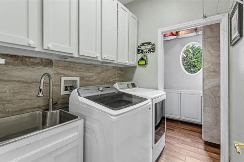 Villa ou maison à vendre à Lakeland, Floride: 4 chambres, 214.98 m2 № 2416245 - photo 23