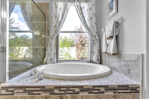 Villa ou maison à vendre à Lakeland, Floride: 4 chambres, 214.98 m2 № 2416245 - photo 30