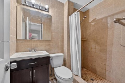 House in Davie, Florida 3 bedrooms, 93.65 sq.m. № 2043290 - photo 16