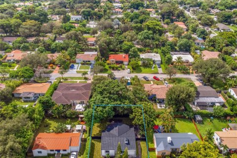 Casa en venta en Miami Shores, Florida, 3 dormitorios, 122.54 m2 № 1752167 - foto 18