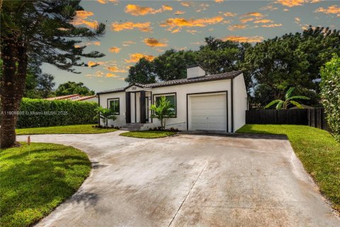 Casa en venta en Miami Shores, Florida, 3 dormitorios, 122.54 m2 № 1752167 - foto 2