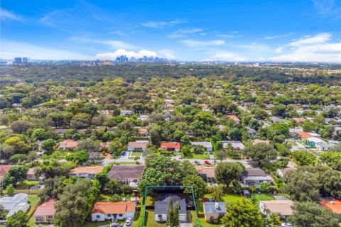 Casa en venta en Miami Shores, Florida, 3 dormitorios, 122.54 m2 № 1752167 - foto 20