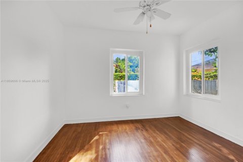 Casa en venta en Miami Shores, Florida, 3 dormitorios, 122.54 m2 № 1752167 - foto 30