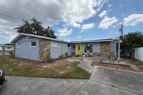 Immobilier commercial à New Port Richey, Floride 31.4 m2 № 2294569