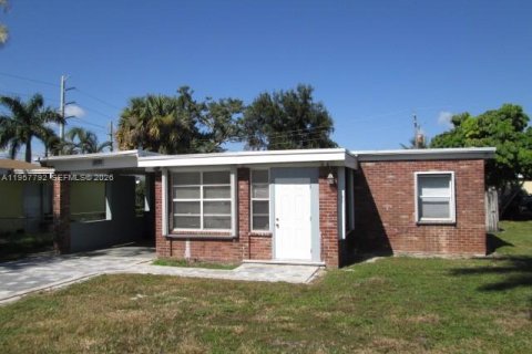 Villa ou maison à Hollywood, Floride 4 chambres, 132.2 m2 № 2011611