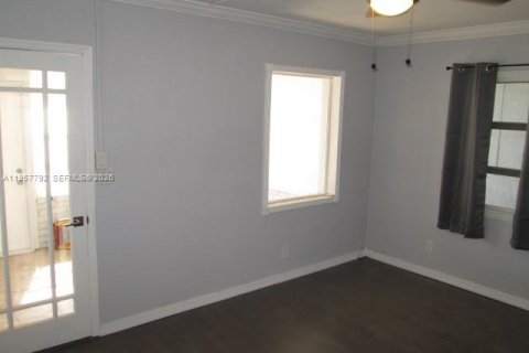 Villa ou maison à louer à Hollywood, Floride: 4 chambres, 132.2 m2 № 2011611 - photo 5