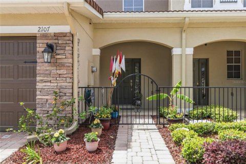 Touwnhouse à vendre à Ocoee, Floride: 3 chambres, 181.9 m2 № 2151798 - photo 3