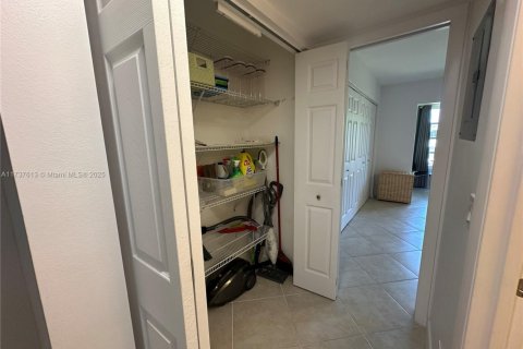 Condominio en venta en Deerfield Beach, Florida, 1 dormitorio, 65.03 m2 № 1486707 - foto 11