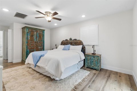 Casa en venta en Tampa, Florida, 4 dormitorios, 170.38 m2 № 2157671 - foto 15