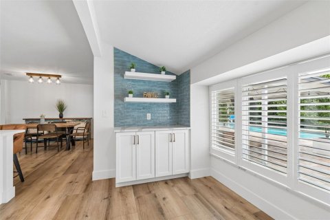Casa en venta en Tampa, Florida, 4 dormitorios, 170.38 m2 № 2157671 - foto 13