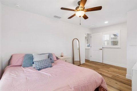Casa en venta en Tampa, Florida, 4 dormitorios, 170.38 m2 № 2157671 - foto 22