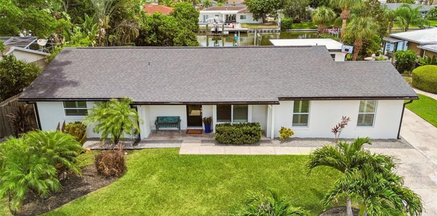 Casa en Tampa, Florida 4 dormitorios, 170.38 m2 № 2157671