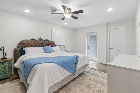 Casa en venta en Tampa, Florida, 4 dormitorios, 170.38 m2 № 2157671 - foto 14