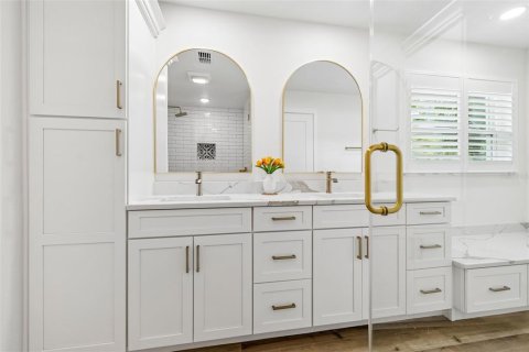 Casa en venta en Tampa, Florida, 4 dormitorios, 170.38 m2 № 2157671 - foto 17