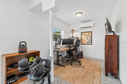 Casa en venta en Tampa, Florida, 4 dormitorios, 170.38 m2 № 2157671 - foto 26