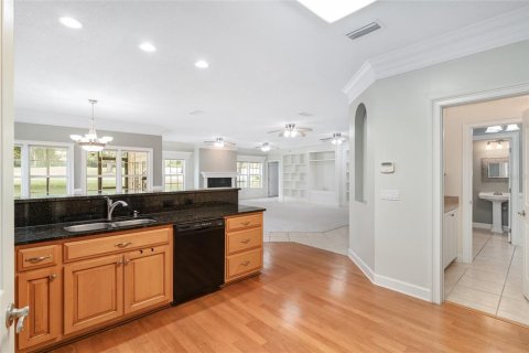 House in Alachua, Florida 3 bedrooms, 215.16 sq.m. № 1784385 - photo 12