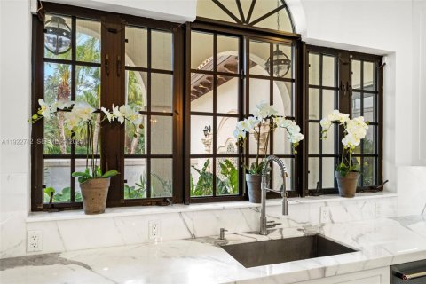 Villa ou maison à vendre à Pinecrest, Floride: 7 chambres, 654.59 m2 № 1976630 - photo 17