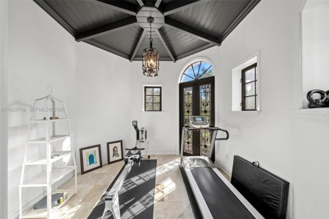 Villa ou maison à vendre à Pinecrest, Floride: 7 chambres, 654.59 m2 № 1976630 - photo 28