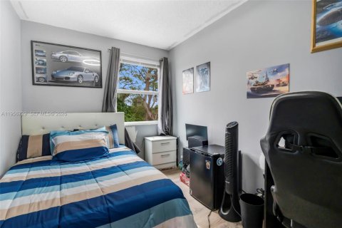 Casa en venta en Miramar, Florida, 4 dormitorios, 141.49 m2 № 2010651 - foto 13