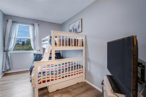 Casa en venta en Miramar, Florida, 4 dormitorios, 141.49 m2 № 2010651 - foto 10