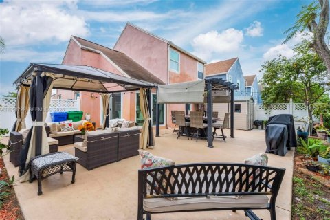 Casa en venta en Miramar, Florida, 4 dormitorios, 141.49 m2 № 2010651 - foto 17