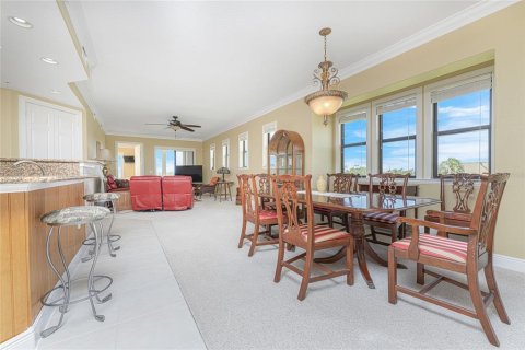 Copropriété à vendre à Punta Gorda, Floride: 3 chambres, 175.12 m2 № 2148332 - photo 17