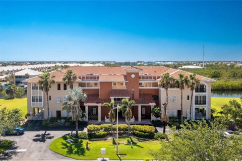 Condo à Punta Gorda, Floride, 3 chambres № 2148332