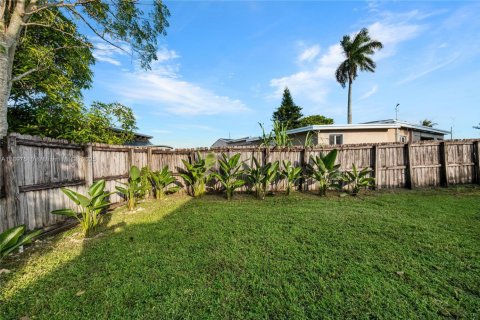 Villa ou maison à vendre à Miramar, Floride: 3 chambres, 172.33 m2 № 2025034 - photo 30