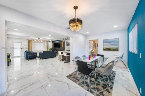 Villa ou maison à vendre à Miramar, Floride: 3 chambres, 172.33 m2 № 2025034 - photo 11