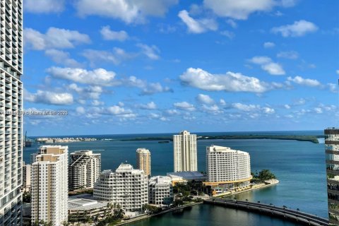 Condo in Miami, Florida, 1 bedroom  № 1890456 - photo 2