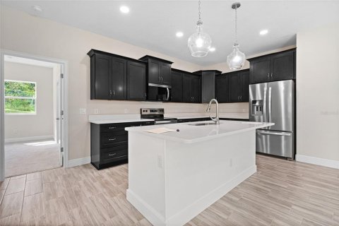 House in Citrus Springs, Florida 3 bedrooms, 167.69 sq.m. № 1869575 - photo 14