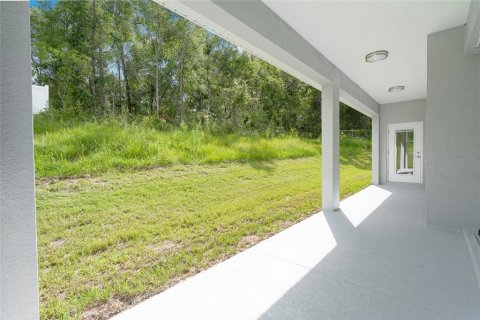 House in Citrus Springs, Florida 3 bedrooms, 167.69 sq.m. № 1869575 - photo 6