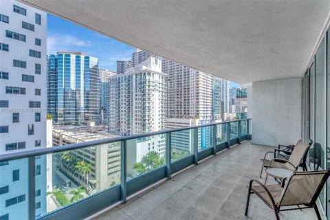 Condo in Miami, Florida, 1 bedroom  № 2014244 - photo 11