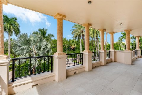 Condo in Miami Beach, Florida, 2 bedrooms  № 1924574 - photo 28